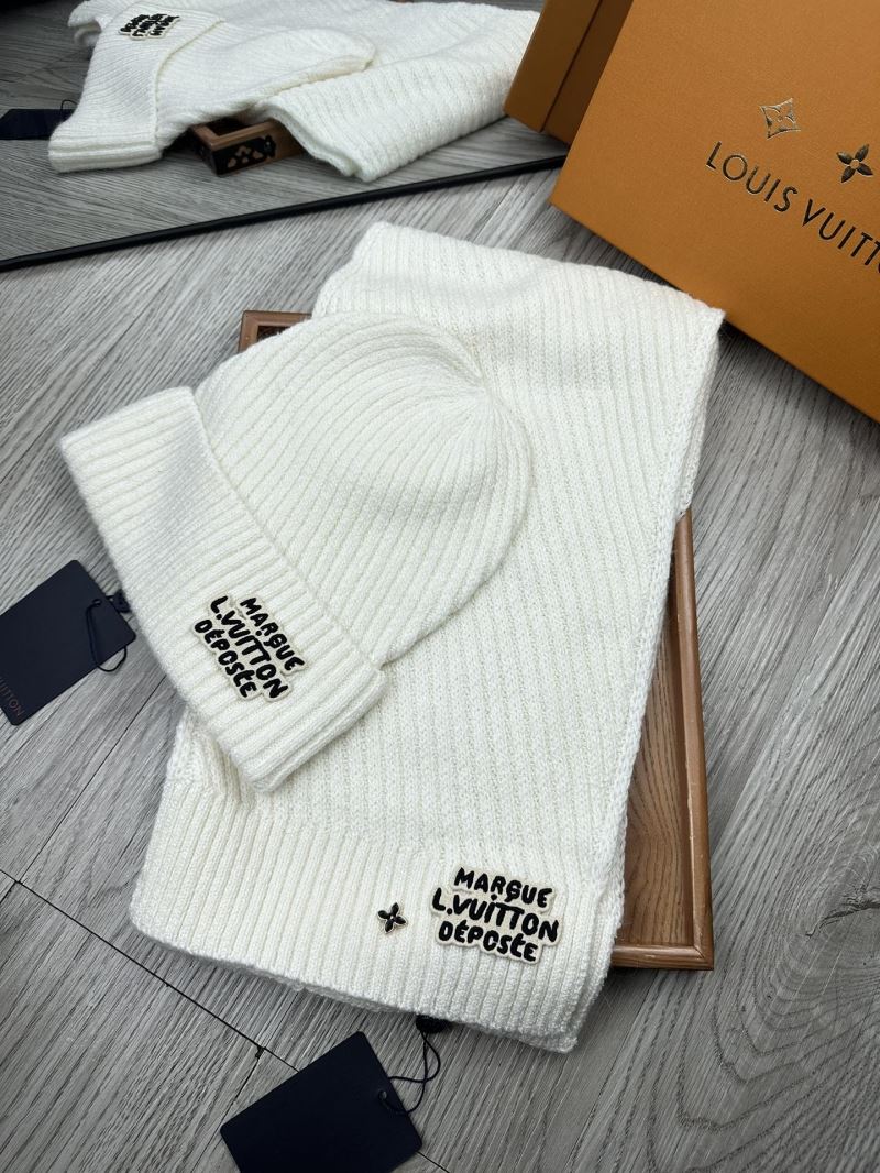 Louis Vuitton Caps Scarfs